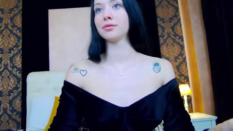 Snapshot of cb_ivanna chatting on September 17, 5:22 am Ivanna online show from September 17, 5:22 am