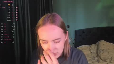 ceciles online show from December 18, 1:34 pm