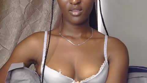 cee_queen online show from June 19, 9:48 am