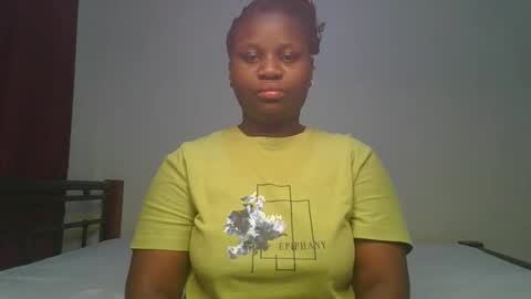 ceepretty25 online show from April 16, 12:22 am