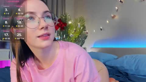 Josie Manesi online show from March 12, 10:50 pm