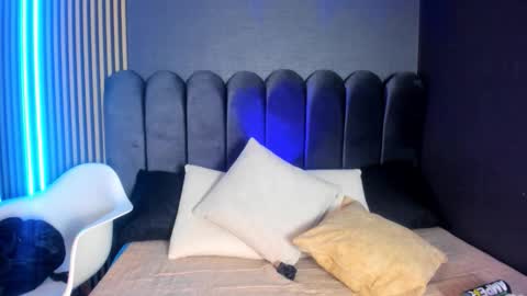 Celeste  online show from November 13, 4:15 am