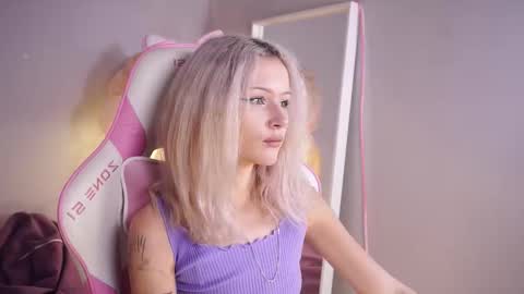 Snapshot of celeste_eyes0n chatting on October 7, 8:49 pm Celeste  online show from October 7, 8:49 pm