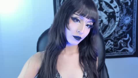   online show from February 9, 1:22 am