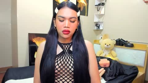 celestinaxisabella online show from April 9, 8:09 am