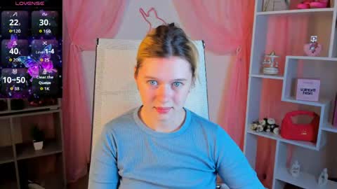your cute kitty online show from June 8, 7:37 pm