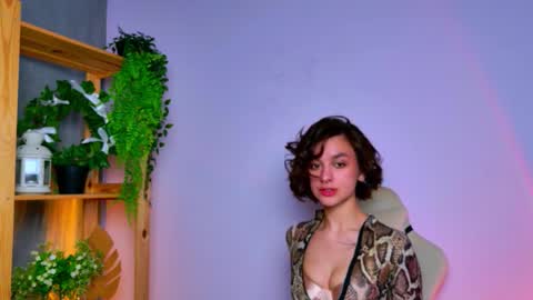  Celine  online show from February 5, 4:05 am