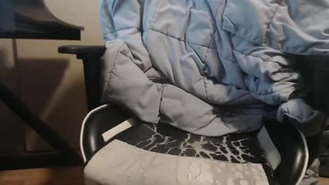 cha_cha_chillin online show from December 2, 6:17 pm