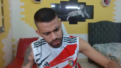 chacorta_ online show from March 24, 1:17 pm