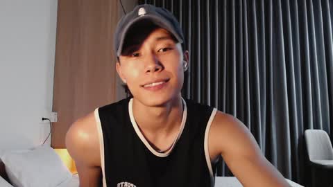 chan_pak online show from December 9, 7:39 pm