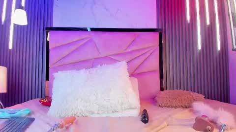 Channel Guss online show from July 11, 8:45 pm
