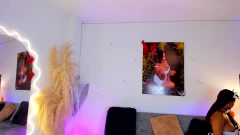   online show from October 24, 1:34 pm