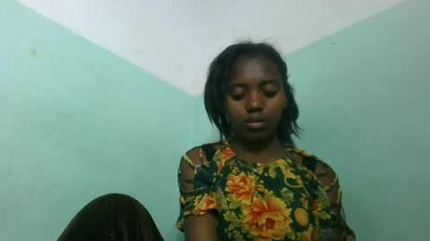 chanteuse655720 online show from July 26, 6:22 am