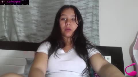 charis_bellota online show from December 5, 1:42 am