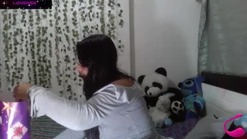 charis_bellota online show from December 24, 12:55 pm