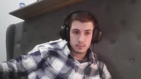 charismaticcharm online show from January 30, 9:04 am