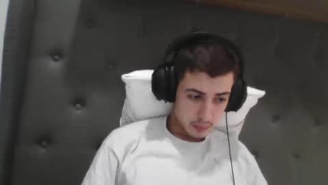 charismaticcharm online show from January 26, 2:14 am