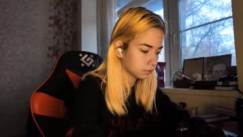 Nancy online show from November 24, 7:29 am