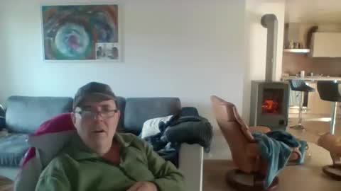 charles6064 online show from November 12, 8:49 am