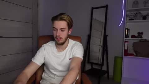 CHARLES SINS online show from February 21, 6:15 pm