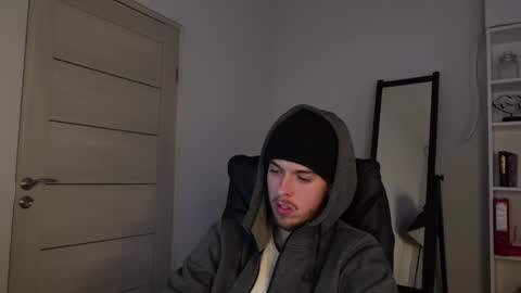 CHARLES SINS online show from March 1, 3:27 pm