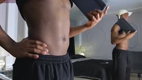 charlesbrown_ online show from March 26, 2:22 pm