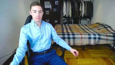 carlos reyes online show from February 12, 11:07 am