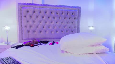 Charlie online show from December 27, 11:10 pm