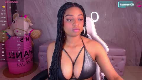 Charlote  online show from November 5, 1:35 pm