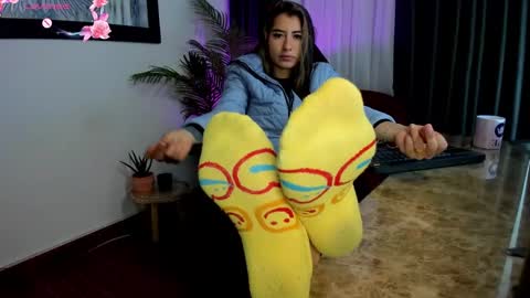Snapshot of charlote_horny chatting on September 15, 12:06 pm Charlote online show from September 15, 12:06 pm