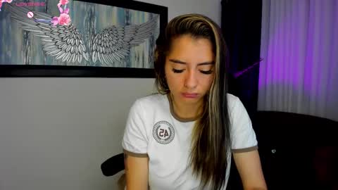 Snapshot of charlote_horny chatting on October 10, 12:00 pm Charlote online show from October 10, 12:00 pm