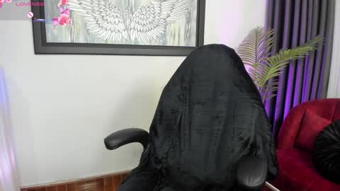 Snapshot of charlote_horny chatting on February 21, 2:59 pm Charlote online show from February 21, 2:59 pm