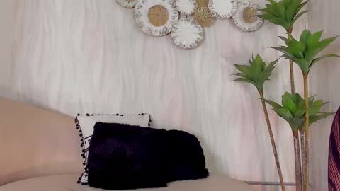   Charlotte  online show from February 11, 3:32 am