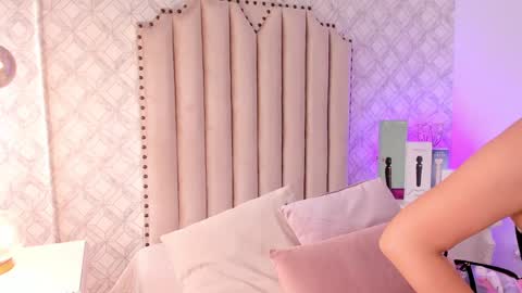   Charlotte  online show from February 4, 7:44 pm