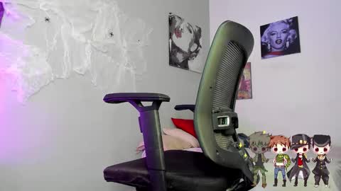 Snapshot of charlotte_joestar chatting on October 21, 3:22 am Charlie online show from October 21, 3:22 am