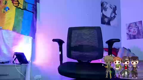 Snapshot of charlotte_joestar chatting on September 23, 4:17 am Charlie online show from September 23, 4:17 am