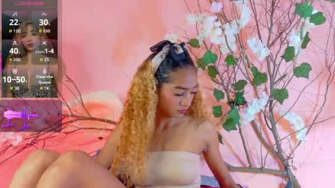 CHARLOTTE online show from April 11, 12:09 pm