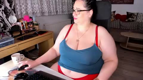 Charlotte Diamonds online show from July 23, 2:47 pm