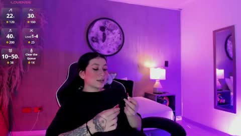 Charlottee online show from May 29, 2:31 am