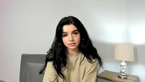 CharlotteHot online show from December 15, 4:14 pm