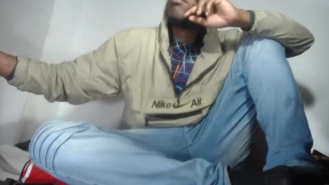 charly_vergonti_ online show from November 23, 11:47 pm