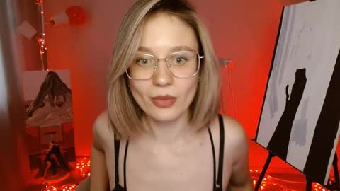 Michelle  online show from March 4, 6:26 am