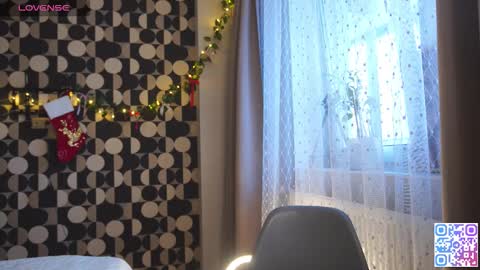 my fansly Charming daisy              My Wishlist  for new toys     online show from December 15, 10:11 am