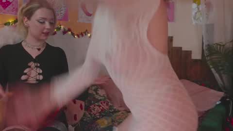Lissa online show from April 29, 8:57 pm