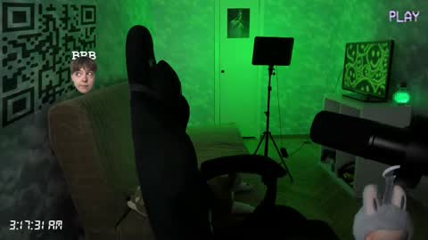 lynxy online show from December 17, 12:17 am