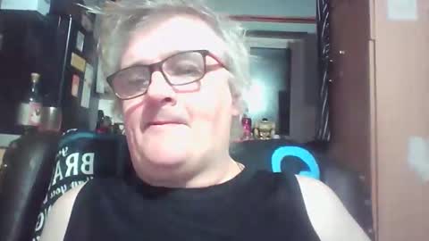 lee online show from March 24, 7:09 pm