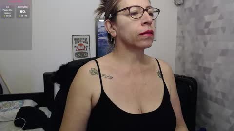 CHAYLA VICTORIA RUIZ  online show from September 22, 11:58 am