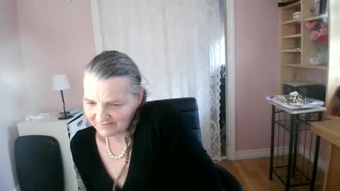 chealsiek online show from May 2, 9:42 pm