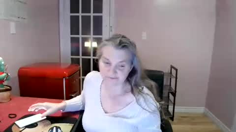 chealsiek online show from November 23, 1:36 am