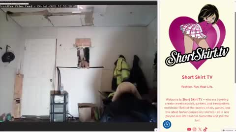 cheerleader_crossdresser online show from July 24, 8:00 am